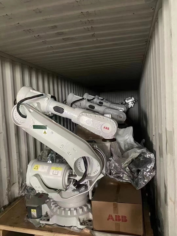 積み重ねを扱う多軸線の高精度のロボティック腕のAbbの腕の負荷200kg ABB6700倉庫