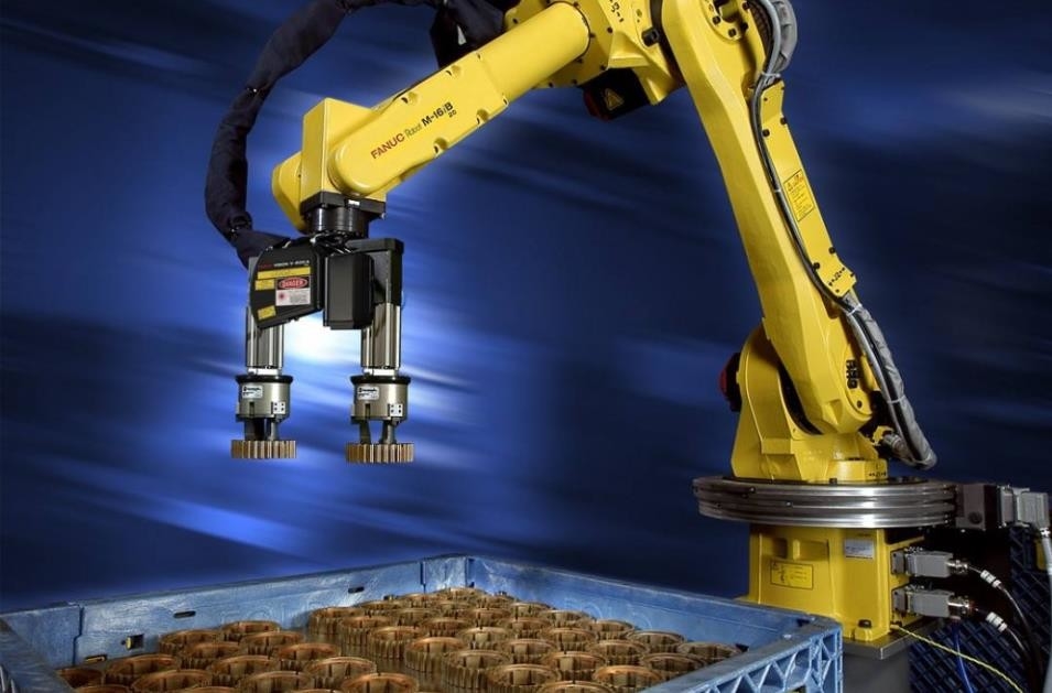 FanucR-1000iA/130Fの高速ロボット腕6 Dofの負荷630kg物品取扱い積み重なる